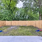 Home With Hot Tub Less Than 2 Mi To Downtown Richmond!
