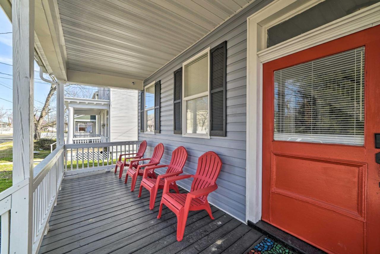 With Hot Tub Less Than 2 Mi To Downtown Richmond! Holiday home Richmond